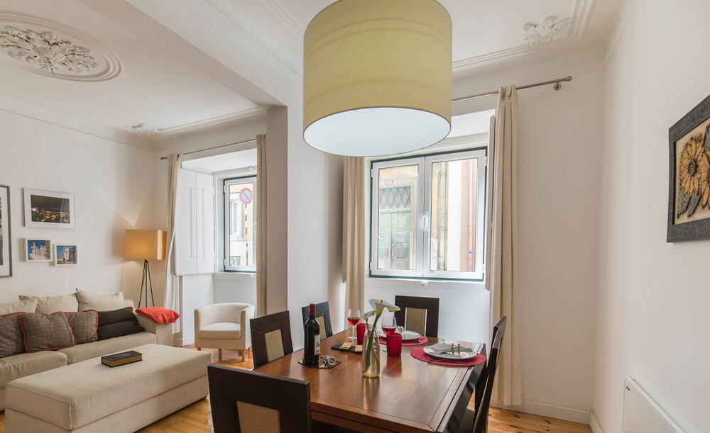 Checkincheckout Santos Flat With Cozy Yard