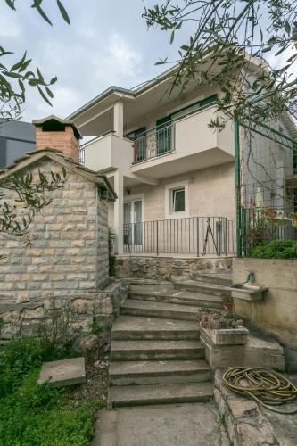 Apartments by the sea Podstrana Split 22369 — 4-Star Luxury Hotel in Podstrana, Croatia