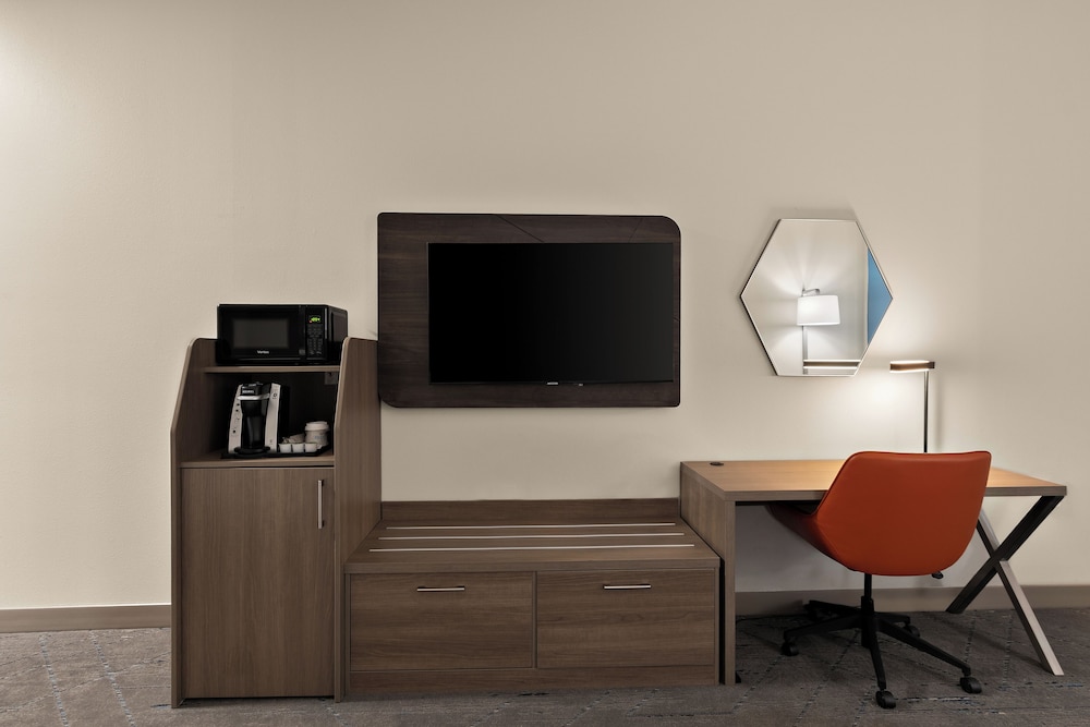 Holiday Inn Express & Suites Oklahoma City NW Quail Springs by IHG - photo 21