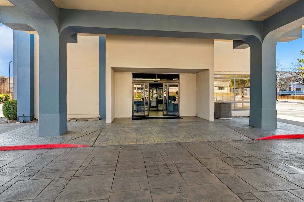 Quality Inn & Suites North Little Rock - photo 35