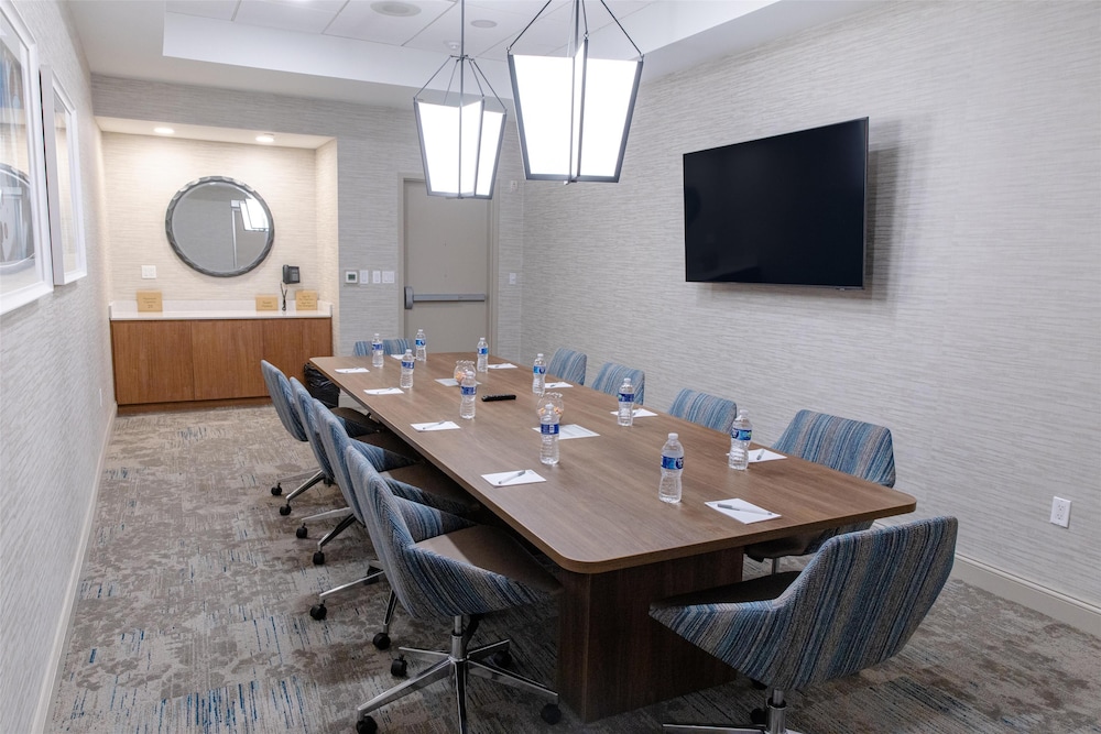 Hilton Garden Inn Lakewood - photo 57