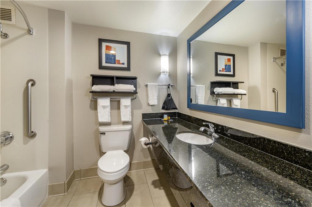 Best Western Plus Castlerock Inn & Suites - photo 24