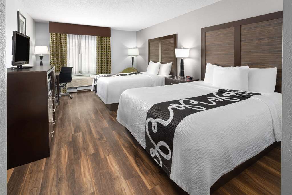 La Quinta Inn by Wyndham Buffalo Airport - photo 16