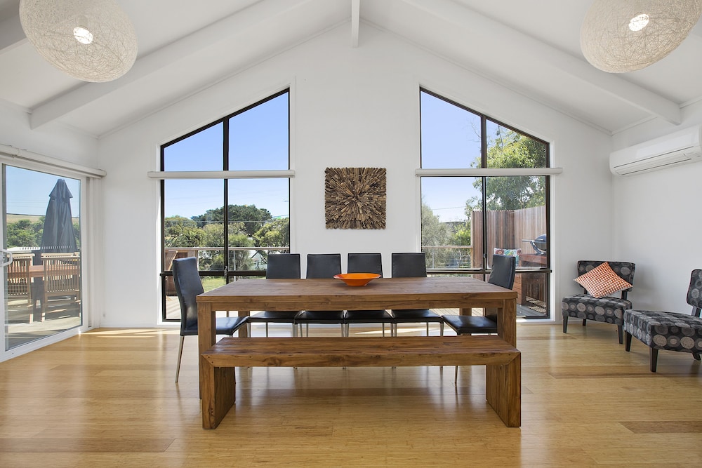 Smith Beach Getaways Beachwood House — 4-Star Luxury Hotel in Phillip Island, Australia