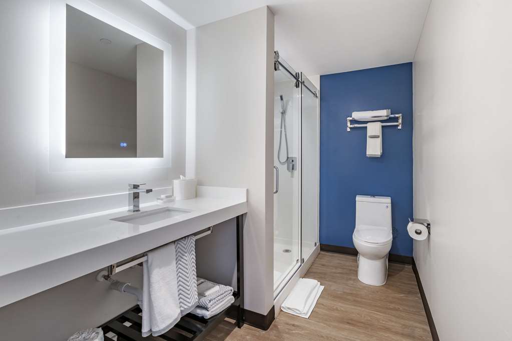 Cambria Hotel Orlando Universal Blvd - photo 26