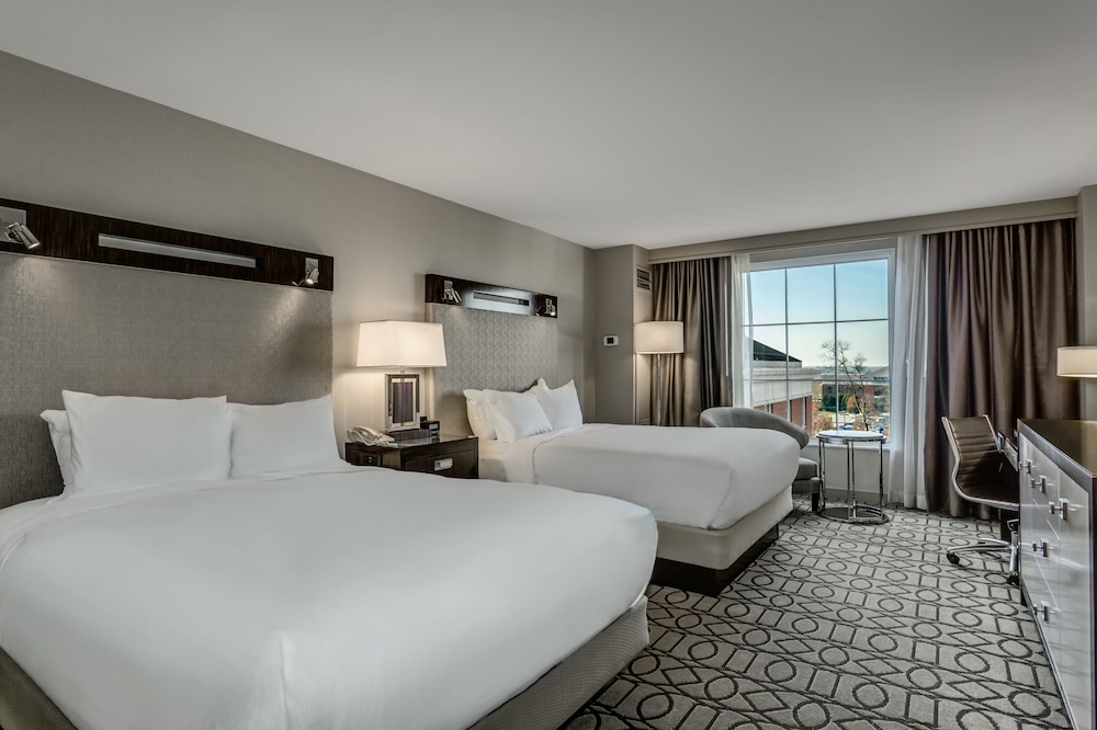 Hilton Columbus at Easton - photo 7