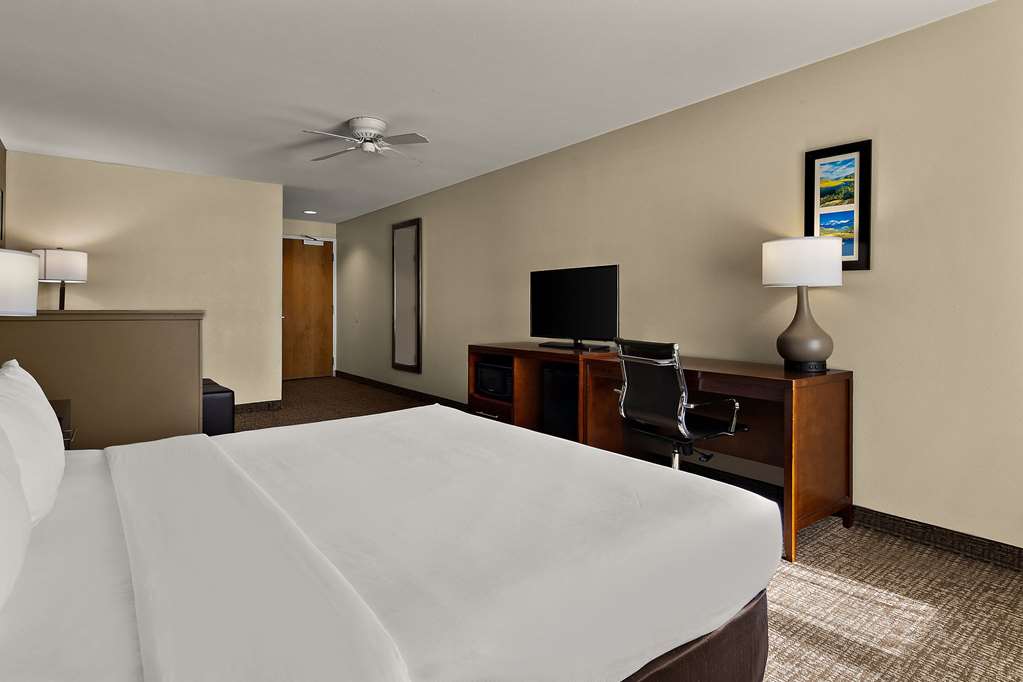 Comfort Inn & Suites Sequoia Kings Canyon - photo 29