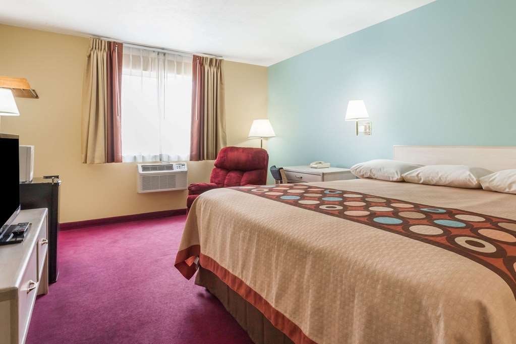 Super 8 by Wyndham Nephi - photo 5