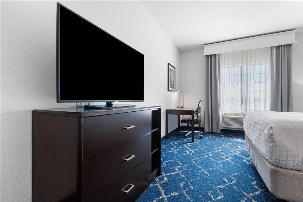 Best Western Plus New Richmond Inn & Suites - photo 11