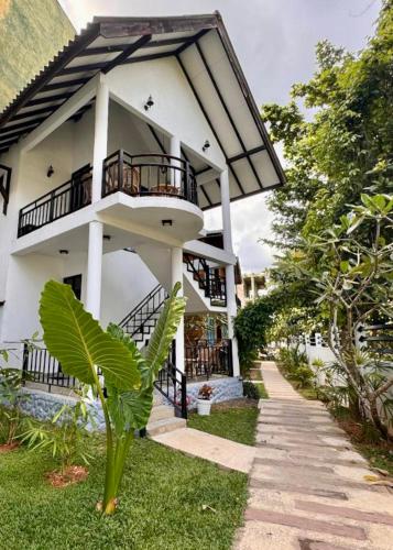 Mahaon surf hotel in Weligama, Sri Lanka