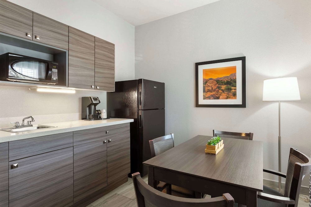 Best Western Plus Sun Canyon - photo 13
