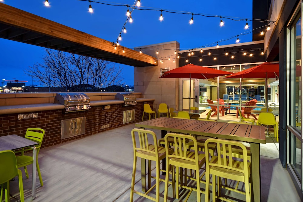 Home2 Suites by Hilton Wichita Downtown Delano - photo 42