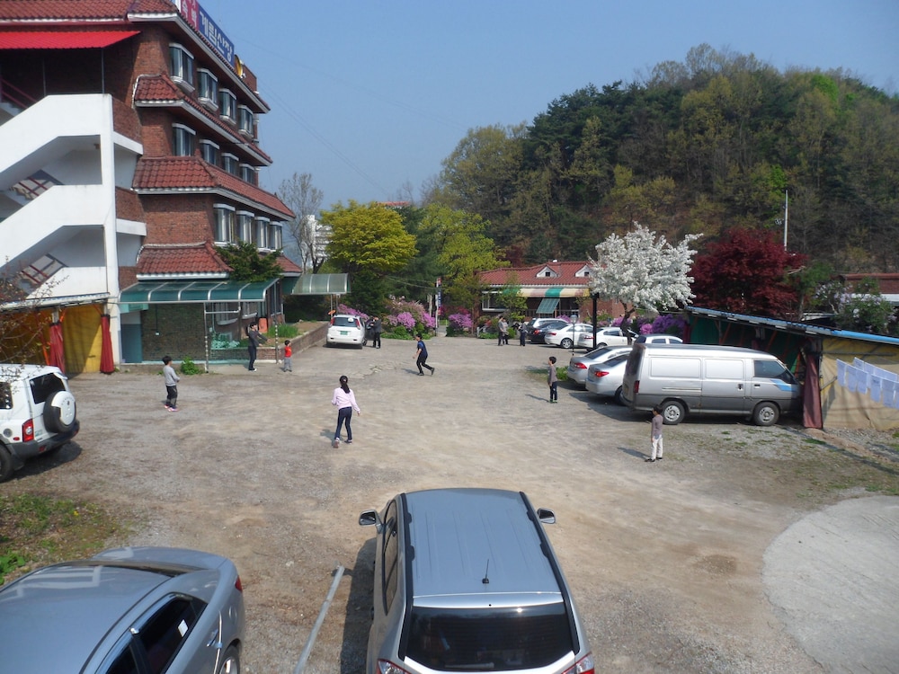 Gyerim Sanjang Motel in Chuncheon, South Korea