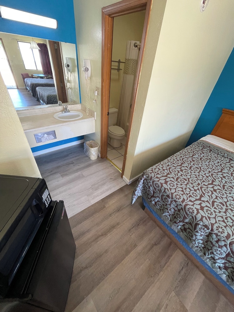 Executive Inn Of Mountain Home - photo 19