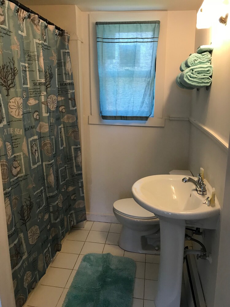 Admiral's Ocean Inn - photo 23