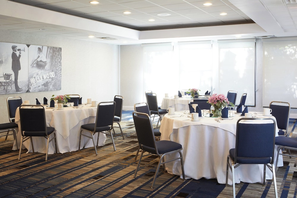 Four Points by Sheraton Los Angeles Westside - photo 39