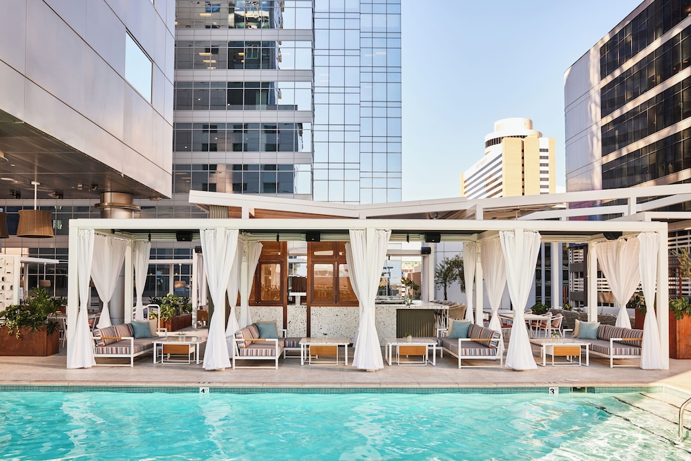 Kimpton Hotel Palomar Phoenix Cityscape by IHG - photo 52