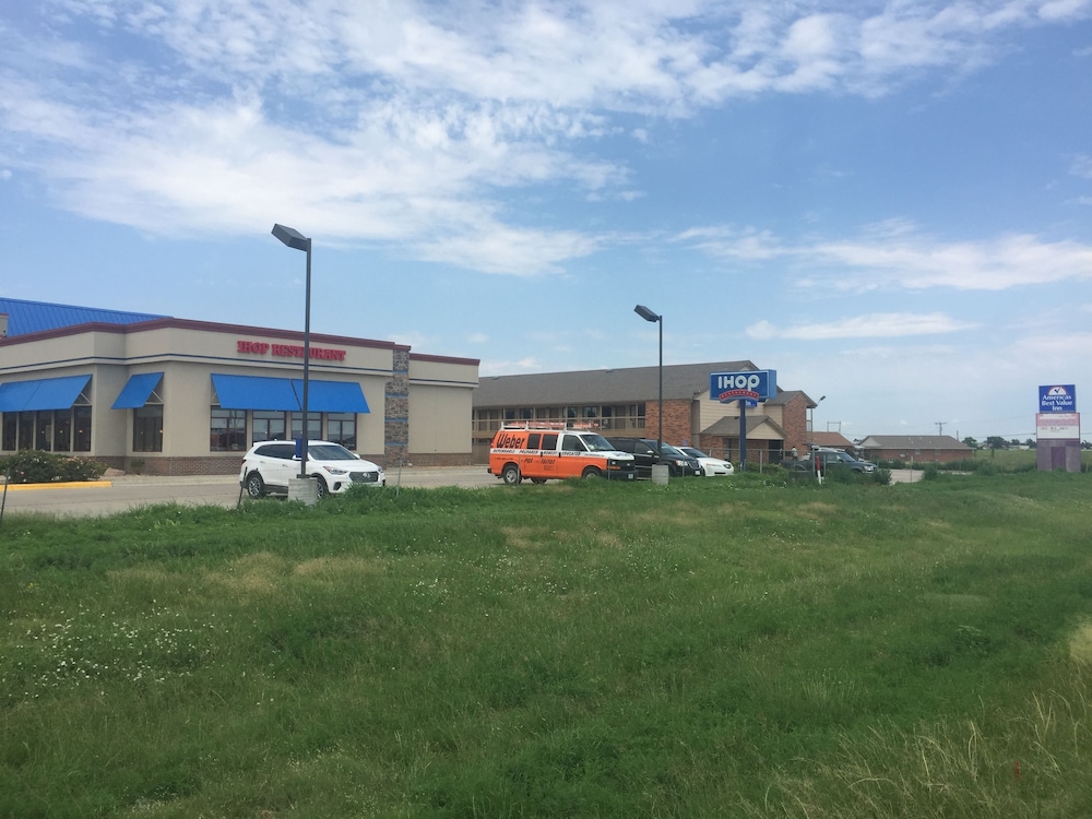 Americas Best Value Inn Garden City - photo 31