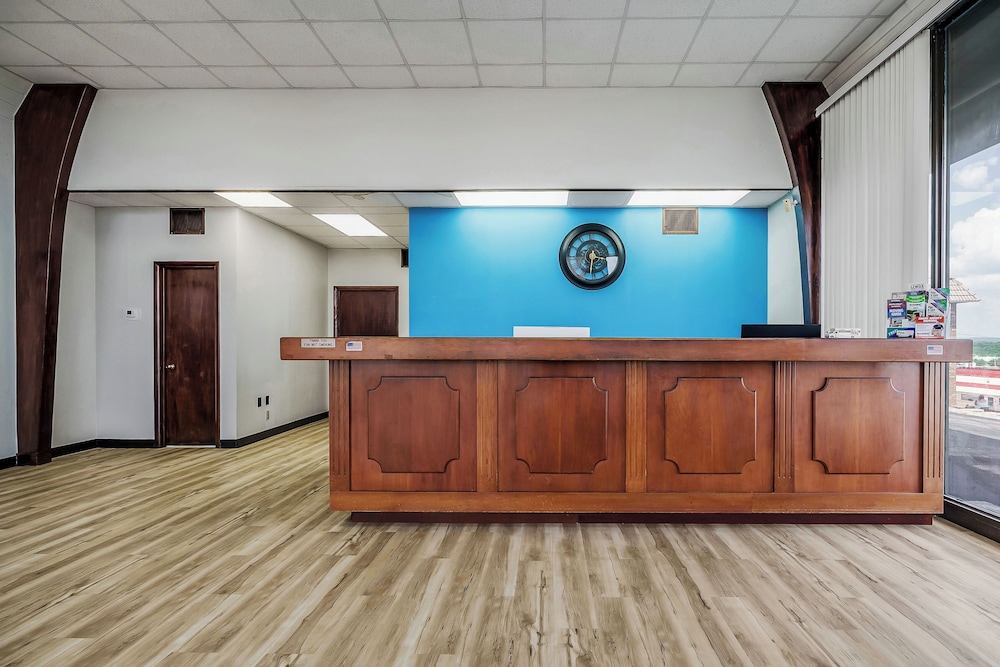 Extended Stay Suites Cookeville Tennessee Tech - photo 24