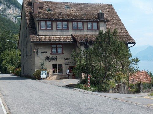 Flyhof - carbon neutral hotel in Weesen