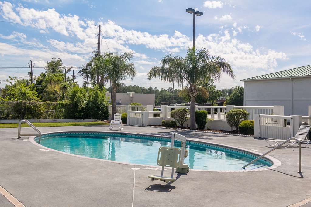 Motel 6 Waycross - photo 8
