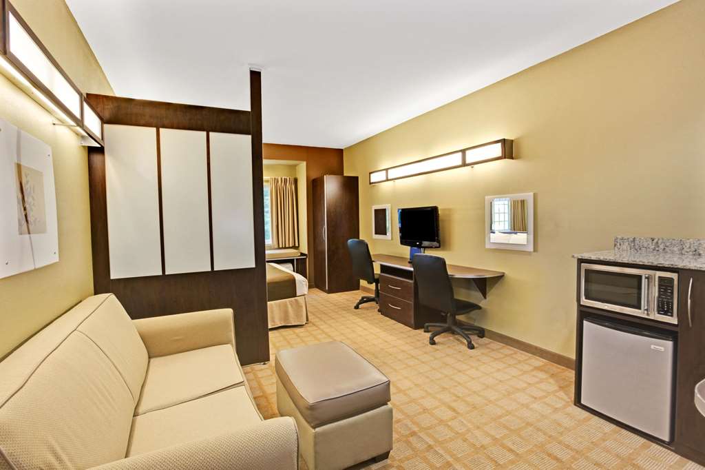 Microtel Inn & Suites By Wyndham Bryson City - photo 11