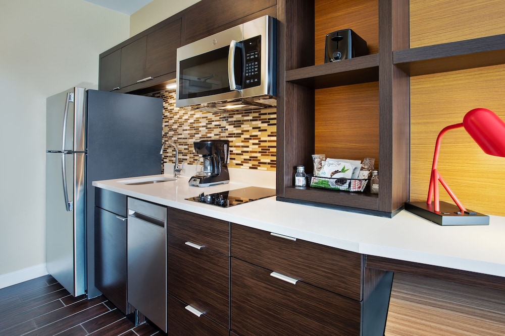 TownePlace Suites by Marriott Detroit Belleville - photo 28