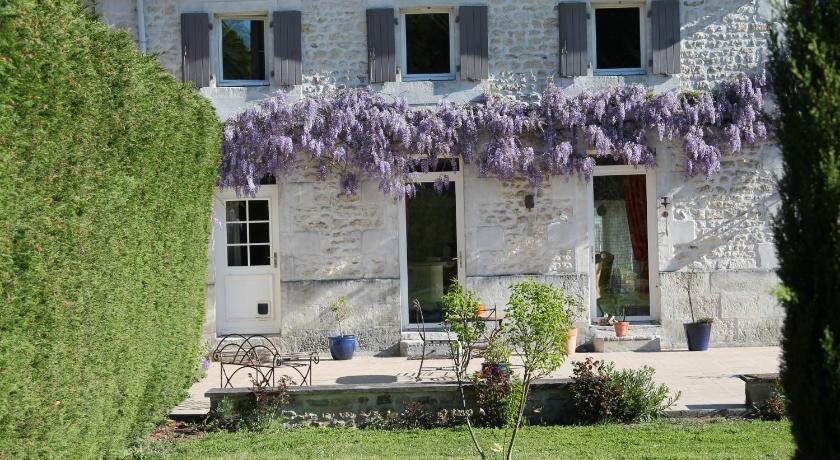 A L'Orée du Bois — hotel in Saintes