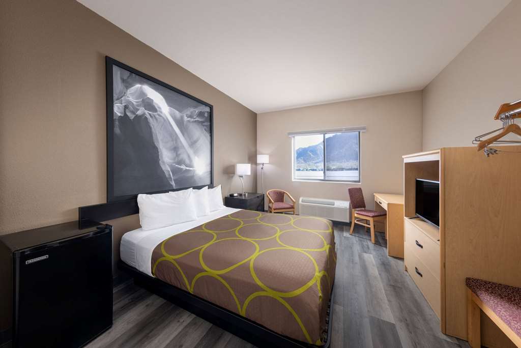 Super 8 by Wyndham Quartzsite AZ - photo 21
