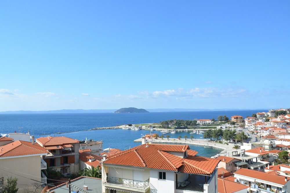 Marmaras Blue Sea in Neos Marmaras, Greece