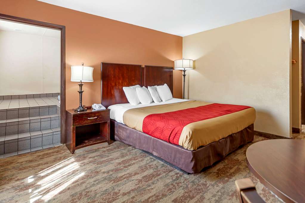 Econo Lodge Black Hills - photo 20