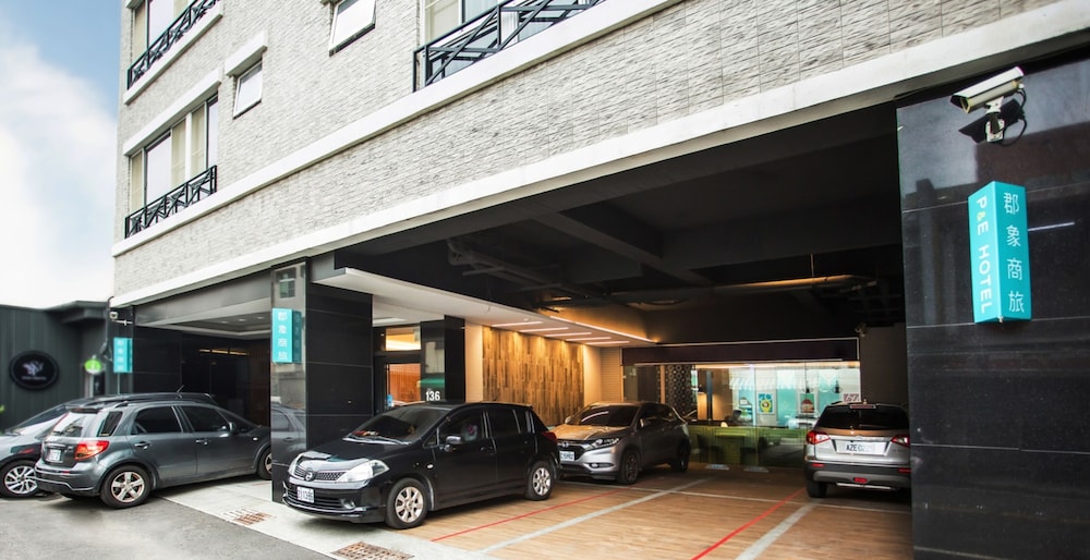 Princess & Elephant Hotel — hotel in Tainan