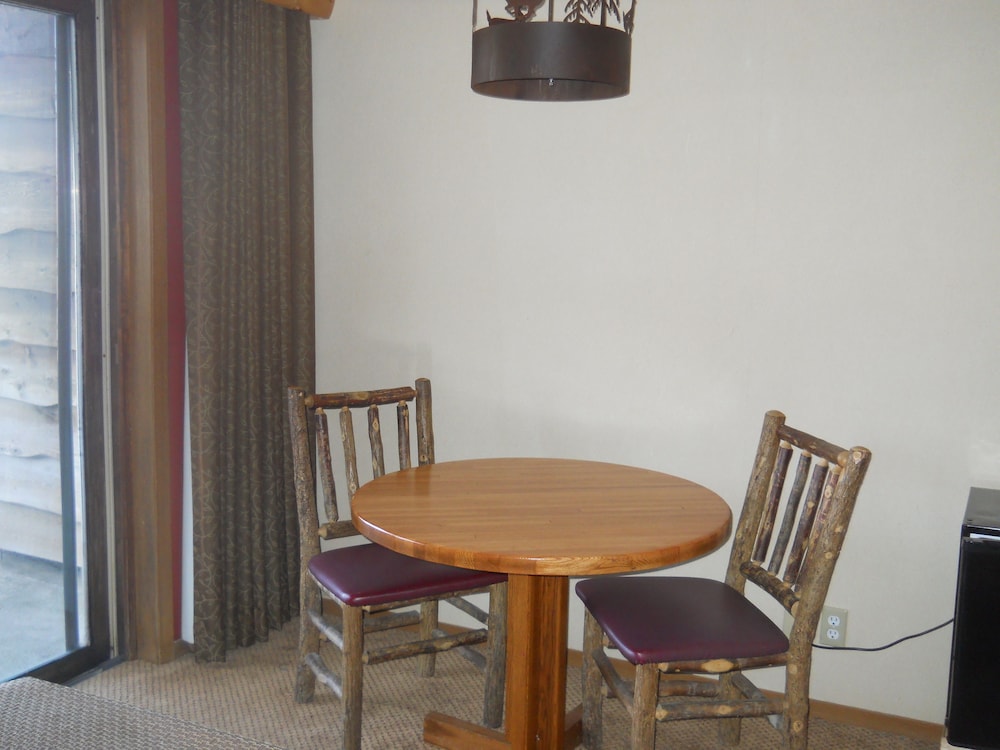 Lakewoods Resort & Lodge - photo 8