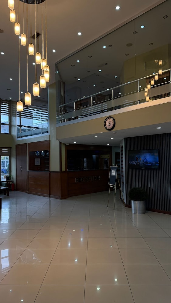 Paluri Hotel — hotel in Hopa
