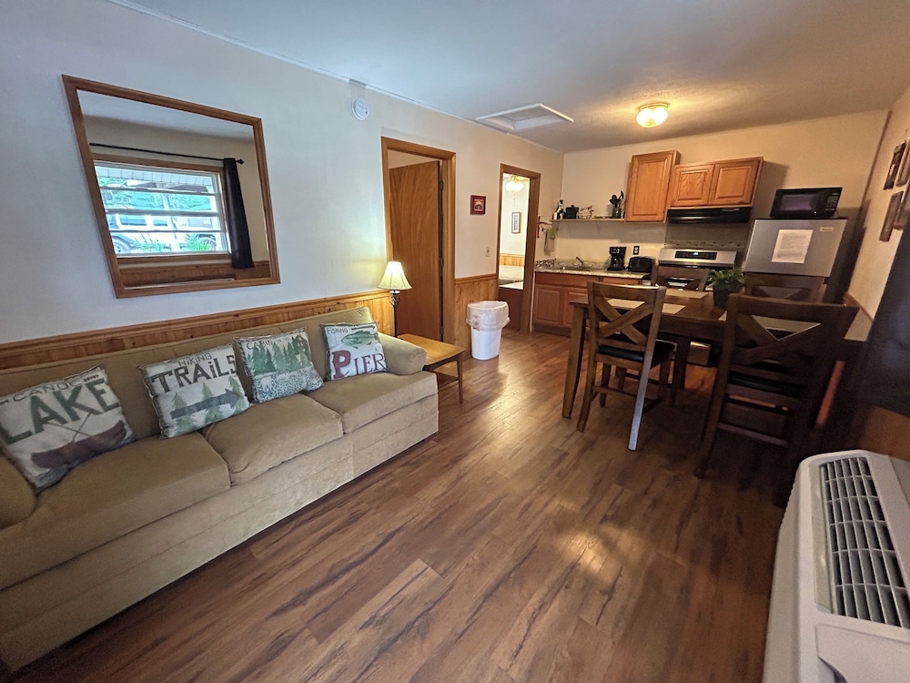 Hunter's Friend Resort - photo 26
