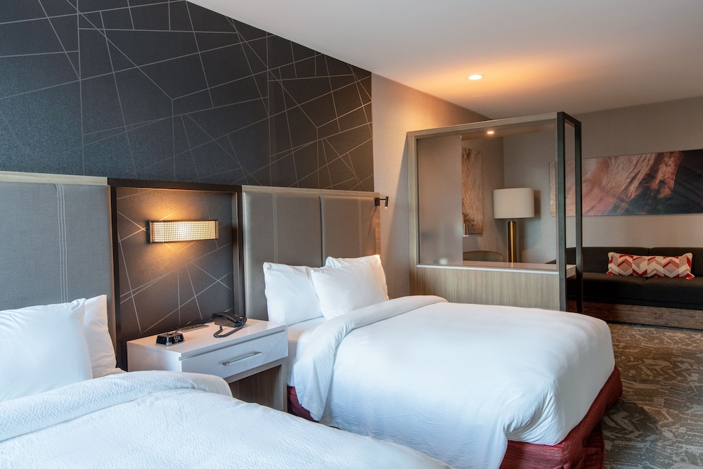 SpringHill Suites Chester - photo 12