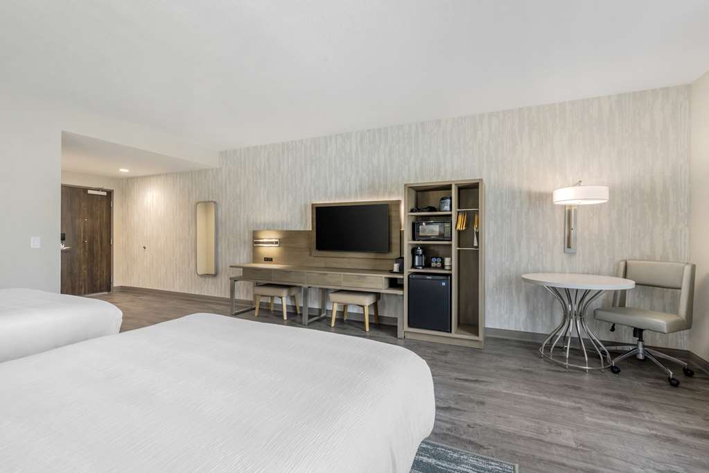 Best Western Plus Winter Haven Inn Suites - photo 22