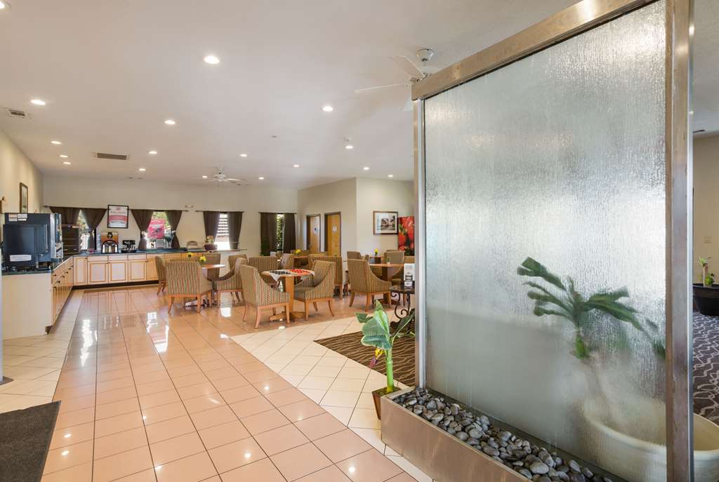 Econo Lodge Inn & Suites Hardeeville I 95 - photo 18