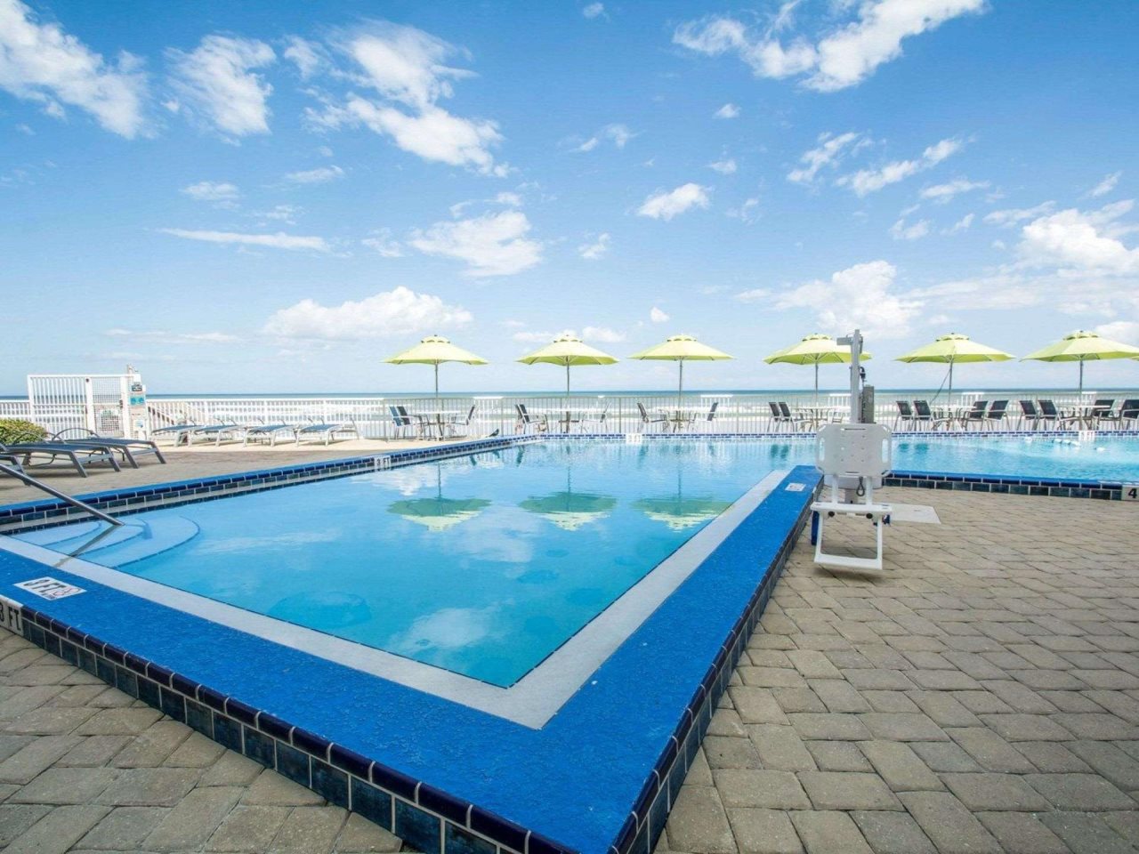Enjoy Daytona Beach in this 1BD resort condo with resort amenities in Daytona Beach, United States