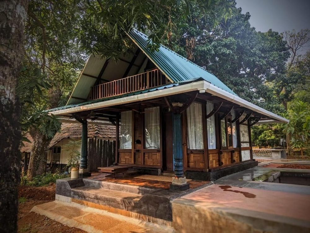 Svarna — 4-Star Luxury Hotel in Udupi, India