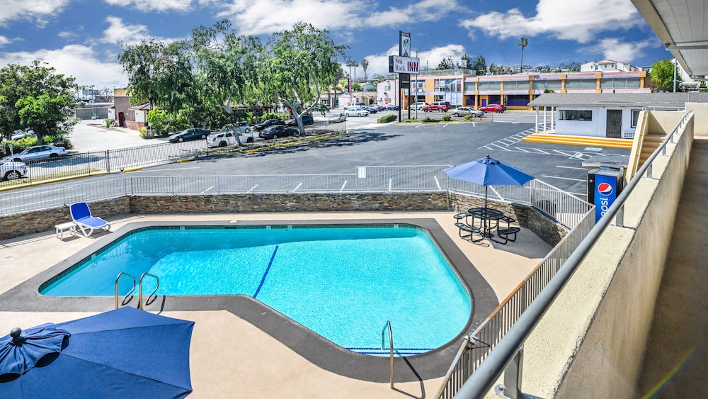 Sea Rock Inn Long Beach - photo 25