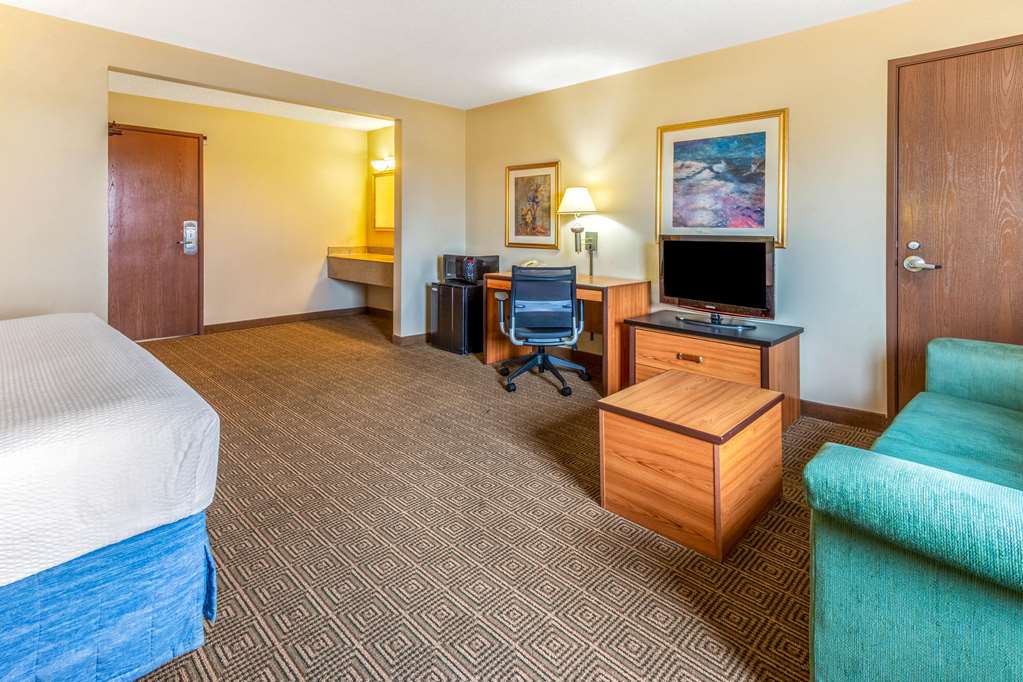 La Quinta Inn & Suites by Wyndham Las Cruces Organ Mountain - photo 24