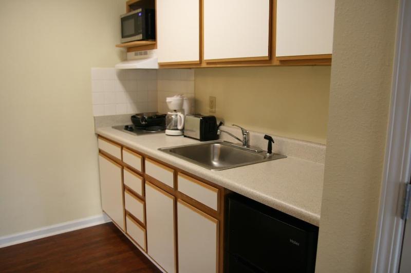Affordable Suites Rocky Mount - photo 22