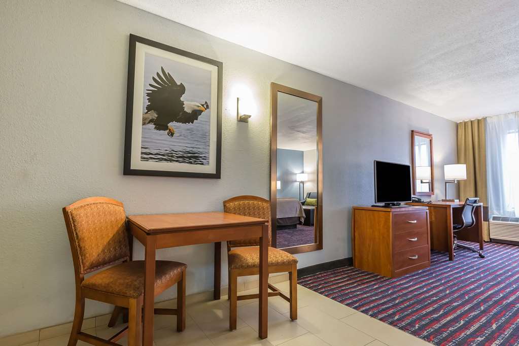 Comfort Inn Alton near I 255 - photo 27