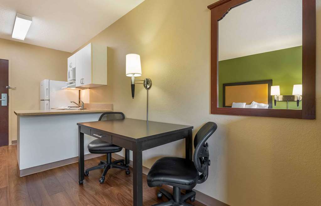 Extended Stay America Suites Bloomington Normal - photo 21