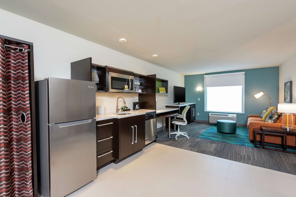 Home2 Suites by Hilton Appleton - photo 6