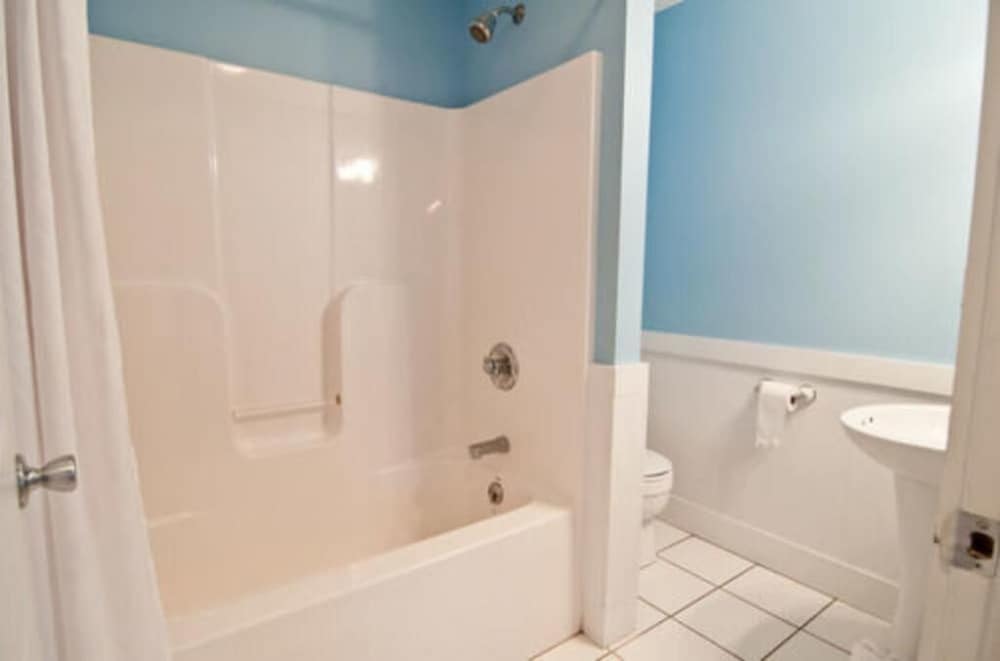 Blue Door Cottages - photo 36
