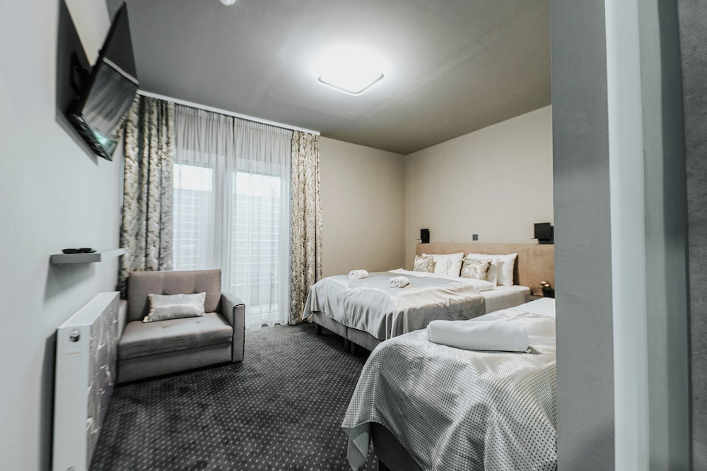Arena Deluxe & Spa — Szeged — photo 3