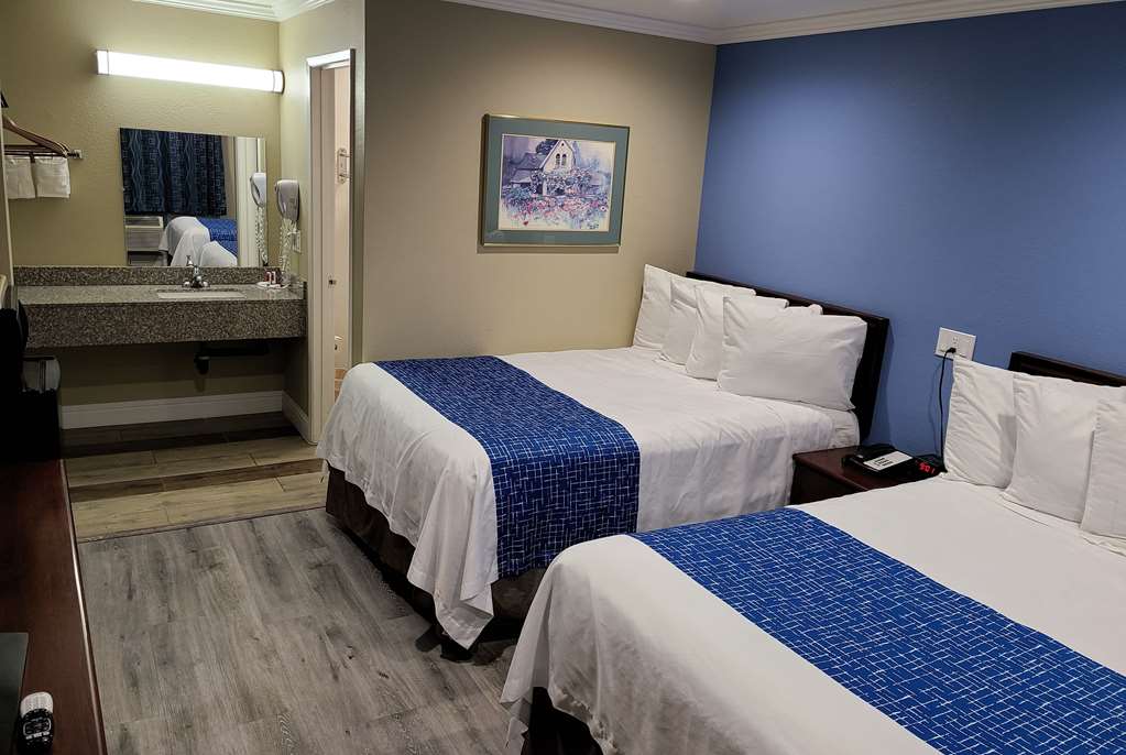 Travelodge by Wyndham Clearlake - photo 17