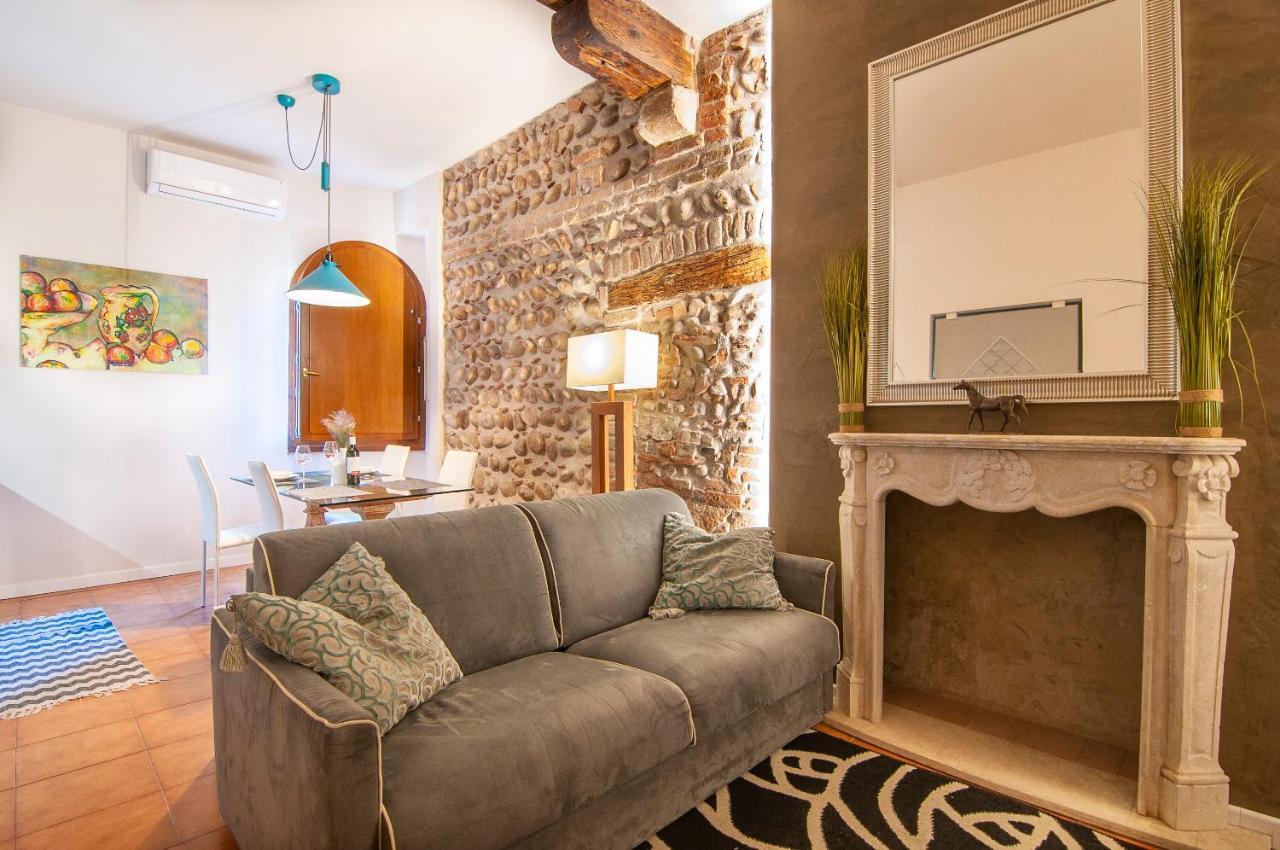 Il Cuscino di Giulietta 2 Min From Arena — 4-Star Luxury Hotel in Verona, Italy